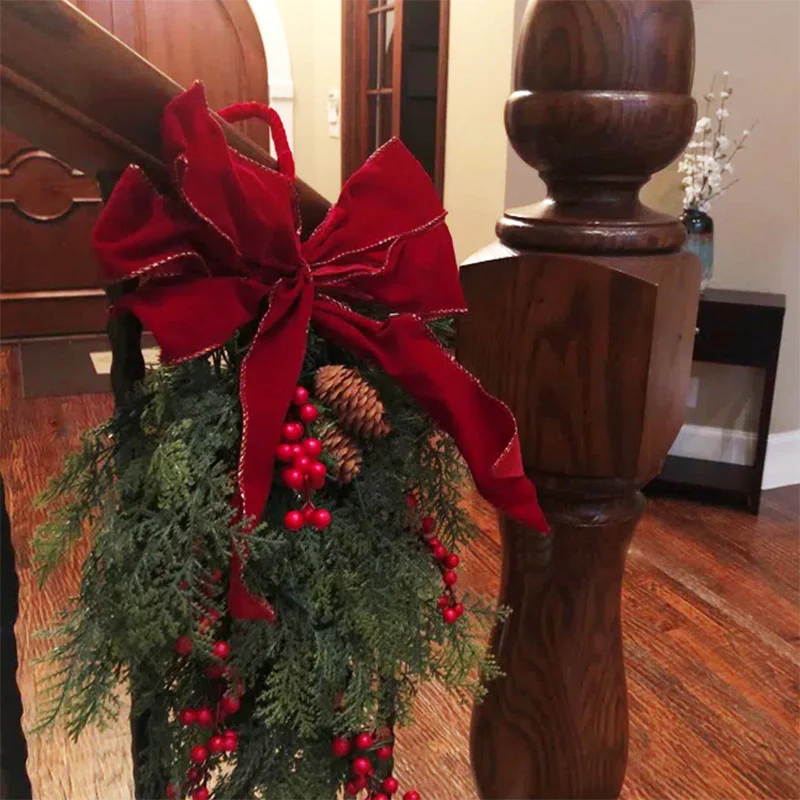 Pre-lit Classic Christmas Chairback Swag - Image 3