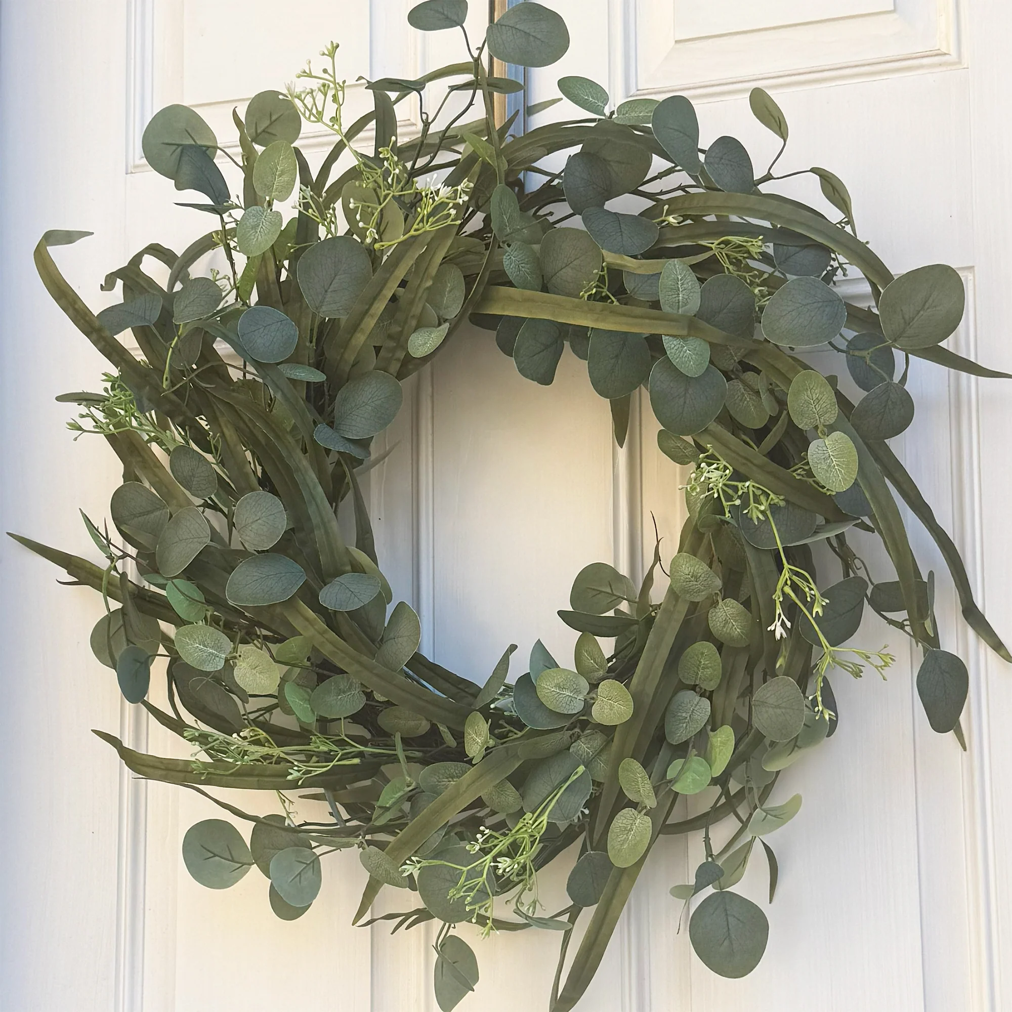 24 Inch Eucalyptus Wreath - Image 4