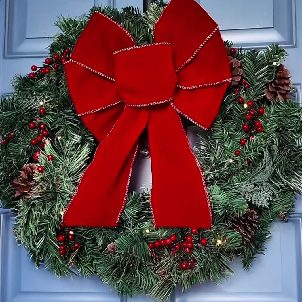 24 Inch Pre-lit Classic Christmas Wreath - Image 3