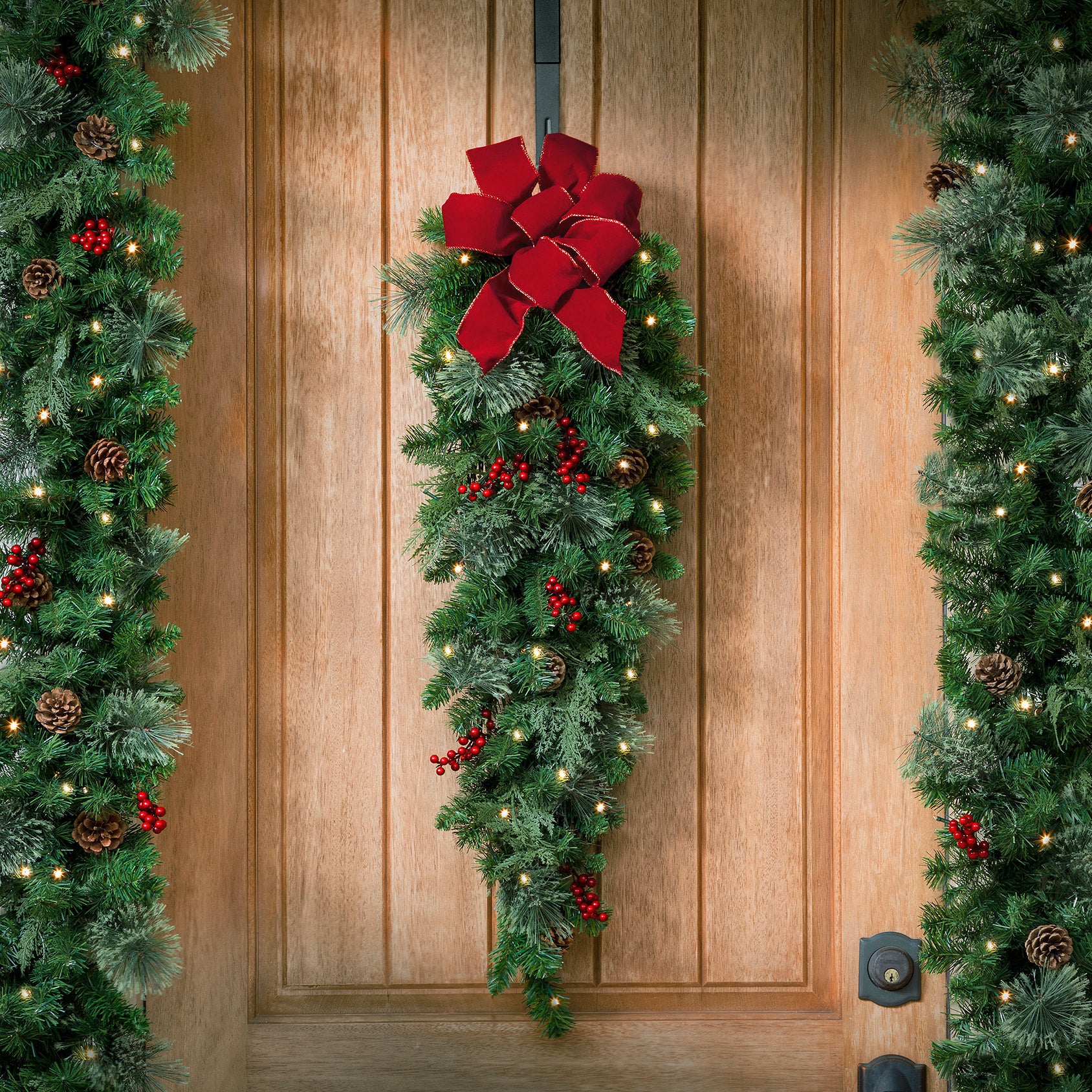 3 Foot Classic Pre-lit Christmas Swag - Image 4