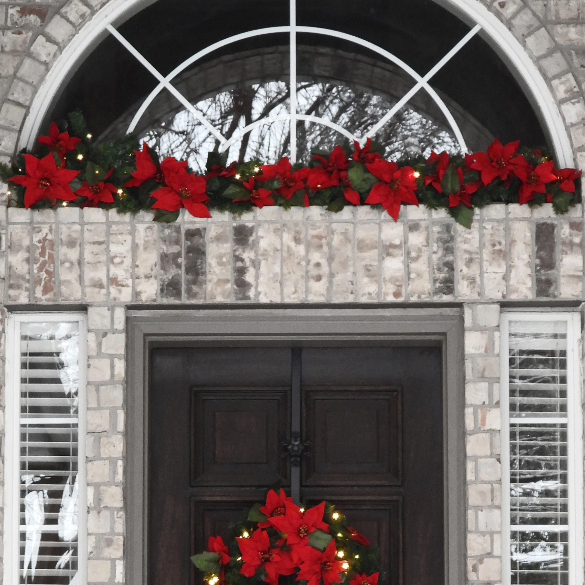6 Foot Poinsettia Pre-lit Christmas Garland - Image 4