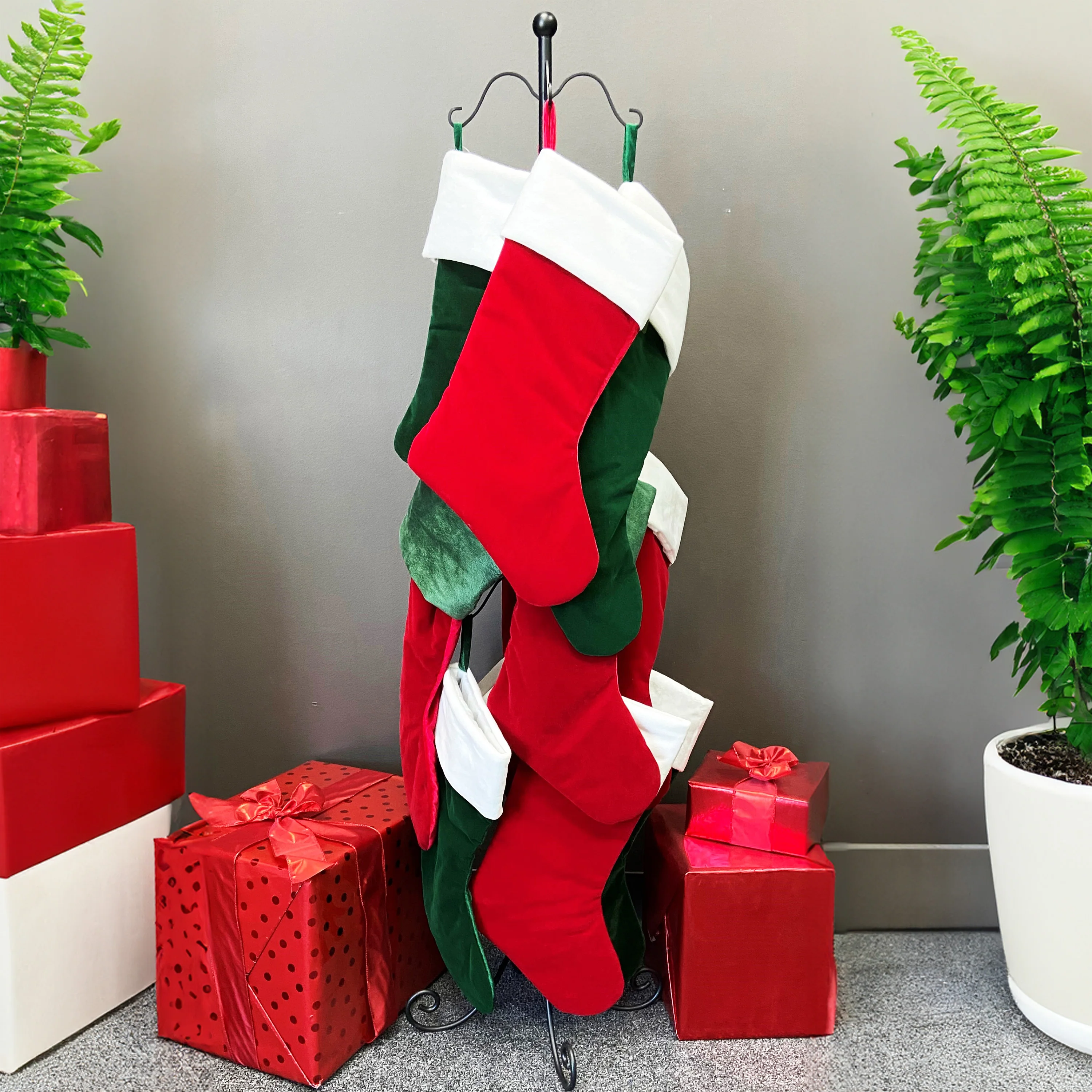 Adapt Adjustable Christmas Stocking Tree Stand - Black - Up to 12 Hooks - Image 5
