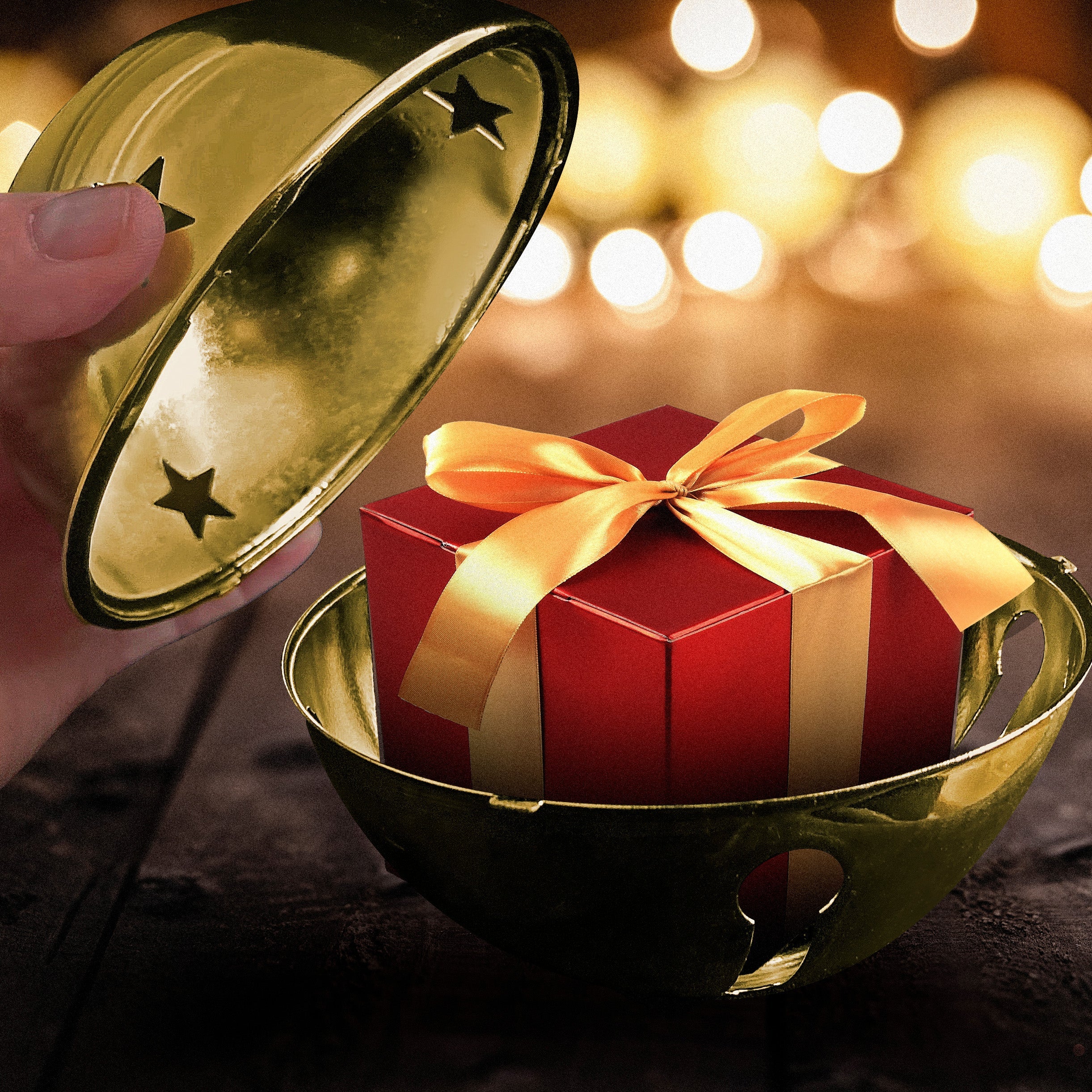 Adapt Nesting Jingle Bells 120 mm (4.7 inch) - Gold, Silver, Red - Image 14